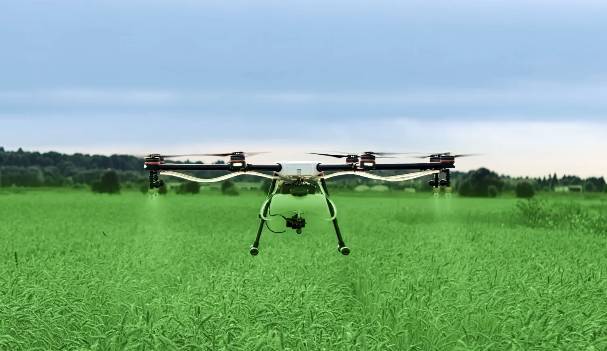 無人機(jī)可以應(yīng)用在哪些行業(yè)?(圖3) 植保無人機(jī)