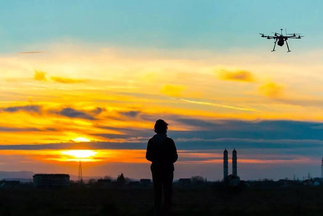 無人機在環保檢測領域的優勢(圖1) 無人機在環保檢測領域的優勢(圖1)